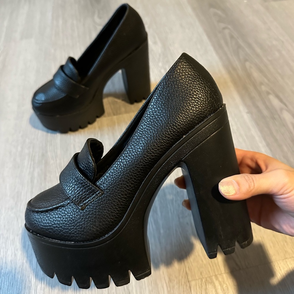 Platform Mary Jane Heels